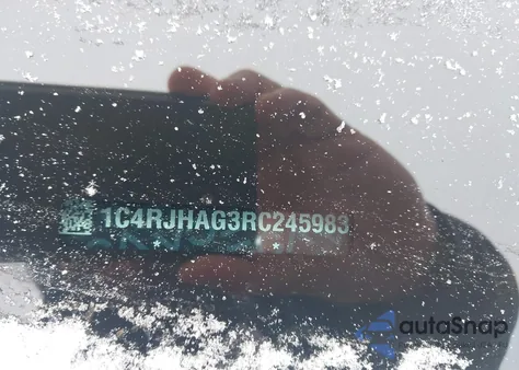 2024 Jeep Grand Cherokee Laredo X 4X4 from USA, damaged, VIN 1C4RJHAG3RC245983